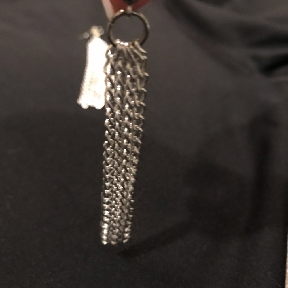Earings - Picture 3 of 3